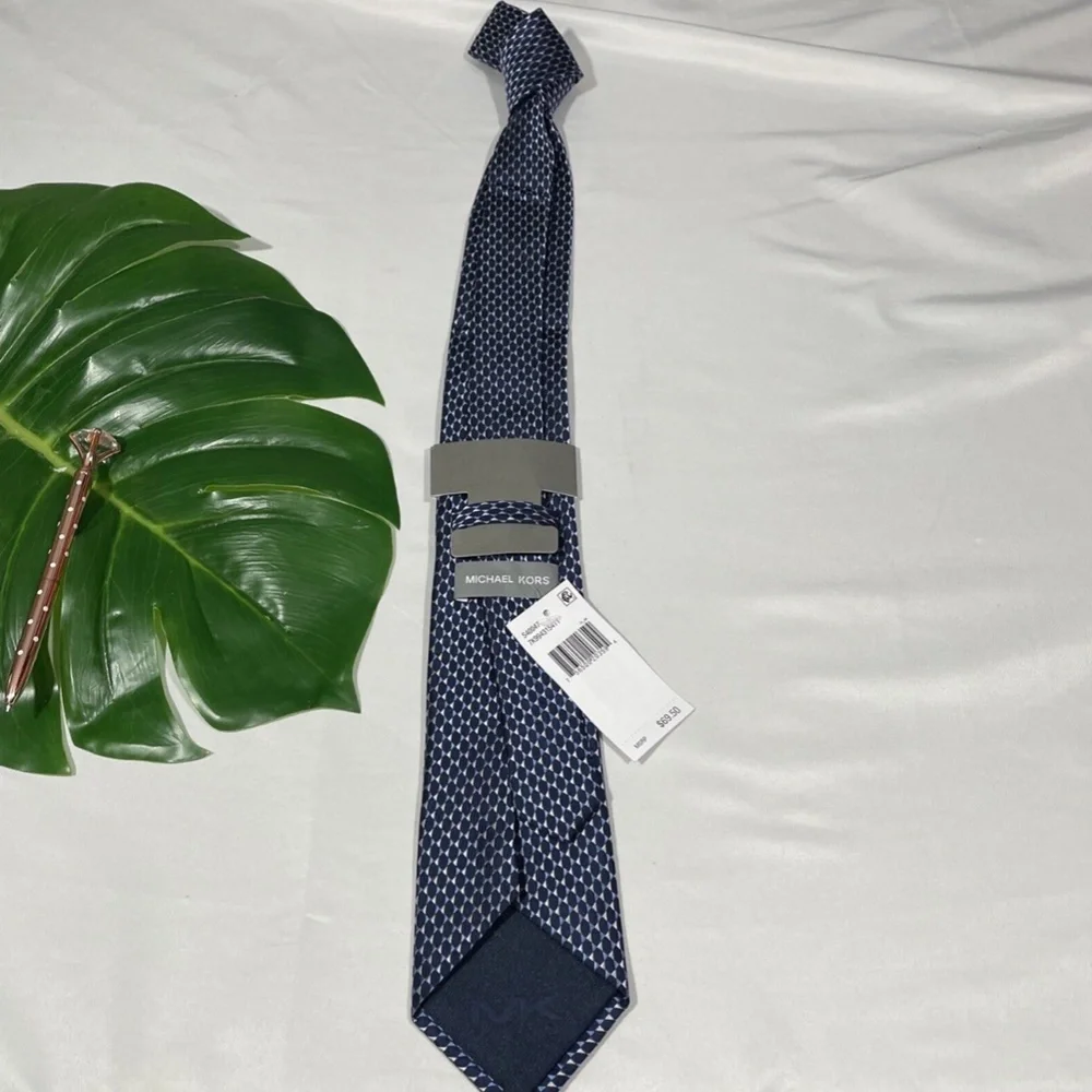 NWT $70 Michael Kors‎ [Mens Tie ] Mirrored Circles Tie in Blue/ Silver